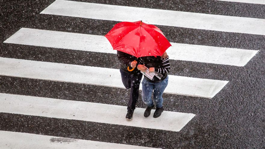 Rige alerta naranja por tormentas fuertes y lluvias muy intensas para el AMBA, Entre Ríos y Santa Fe