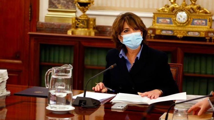 Delgado afronta un mandato complicado con un Consejo Fiscal copado por la oposición interna