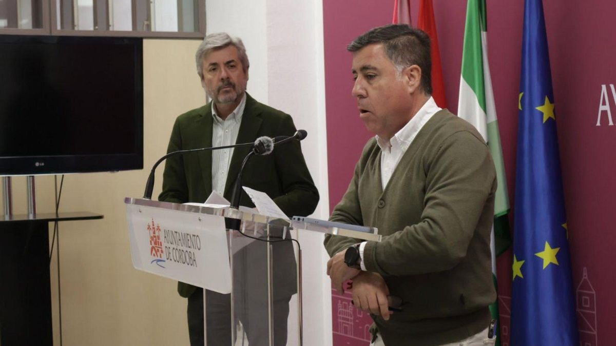 Torrico y Madruga tras la Junta de Gobierno Local.