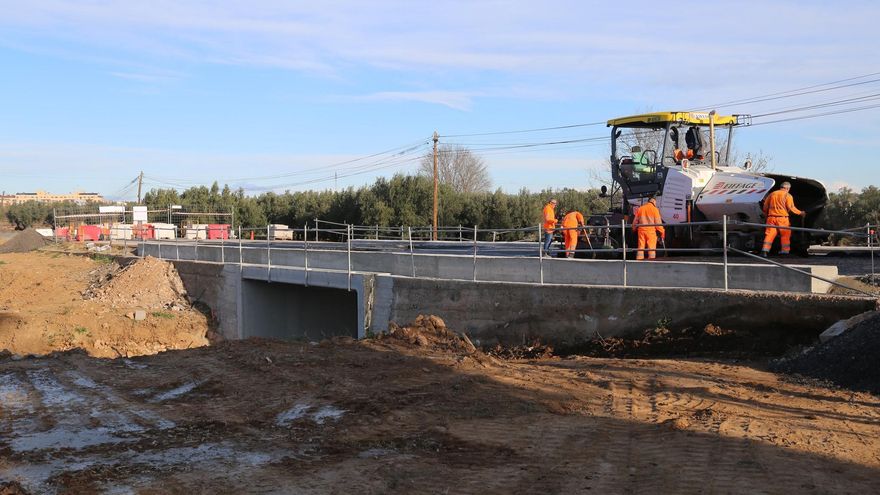 El Gobierno ingresa los primeros 658 millones a ayuntamientos afectados por la DANA para reconstruir infraestructuras