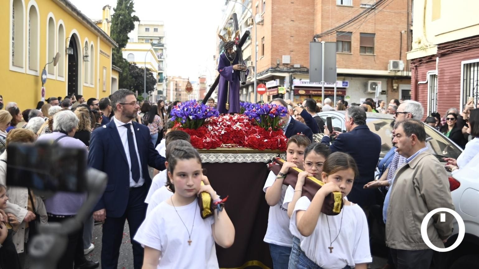 Procesión infantil del colegio Santa María de Guadalupe
