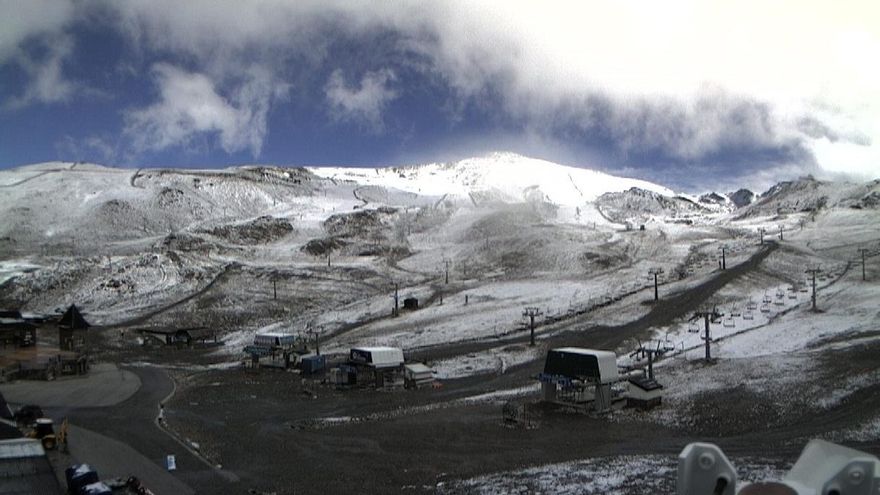 La Confederación del Guadalquivir rechaza duplicar la concesión de agua para Sierra Nevada