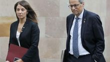 La consellera de la Presidència, Meritxell Budó, junto al president Torra