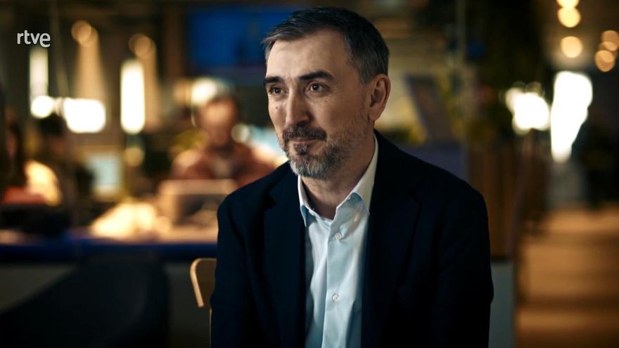 Ignacio Escolar, protagonista de 'En Primicia' en RTVE: "La única manera de servir a los lectores es depender de ellos"