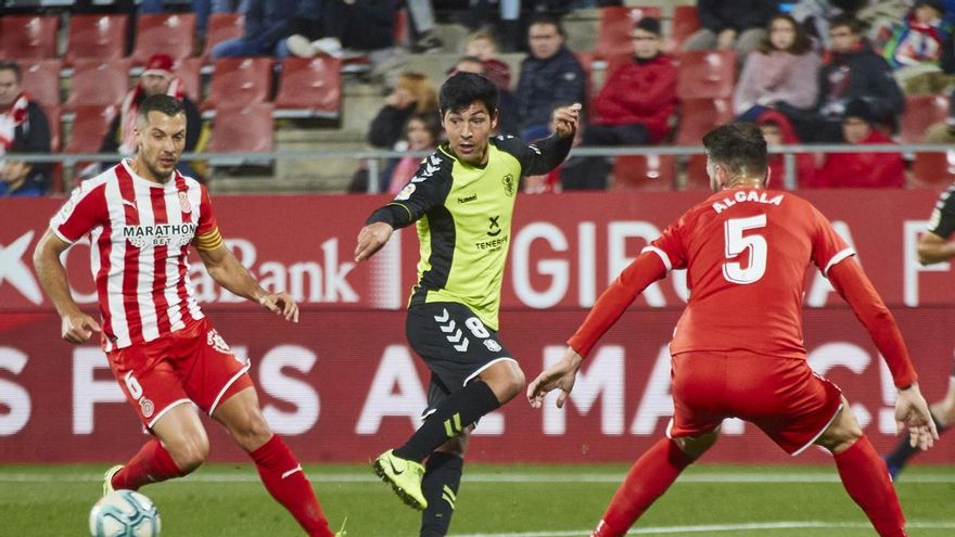 El CD Tenerife busca derrotar al líder para poner fin a la mala racha