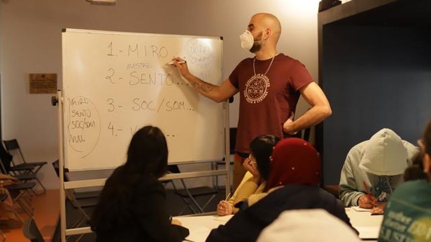 Pau Lloch impartiendo un taller.