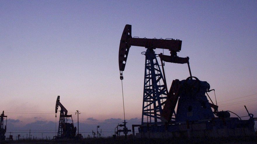 El petróleo de Texas sube un 1,03 % y cierra en 72,39 dólares el barril