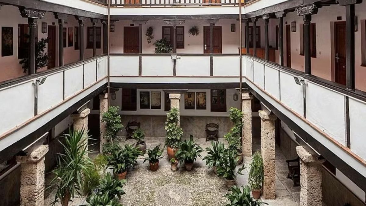 Granada bajo tierra: los parásitos del siglo XVII cuentan lo que las crónicas omitieron sobre la higiene en la España barroca