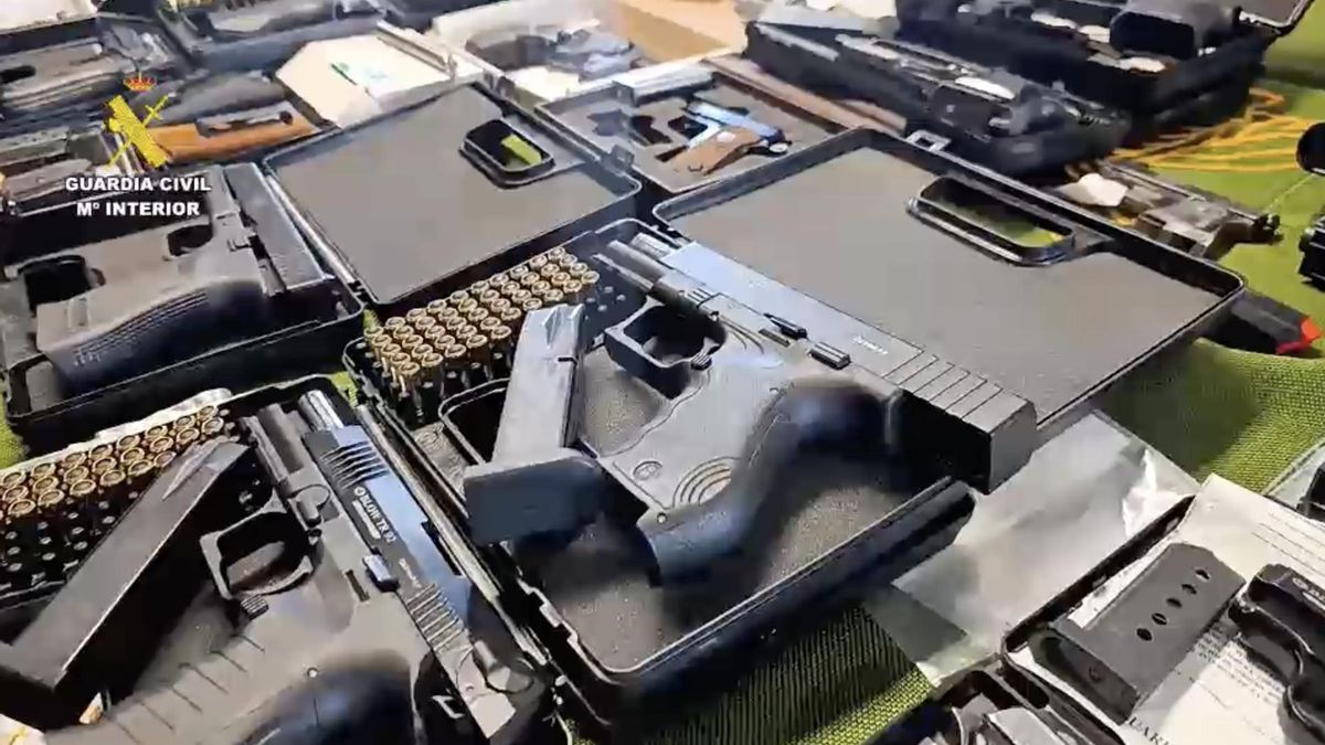 Cae una red de tráfico de armas y cocaína que operaba desde Tenerife y Sevilla