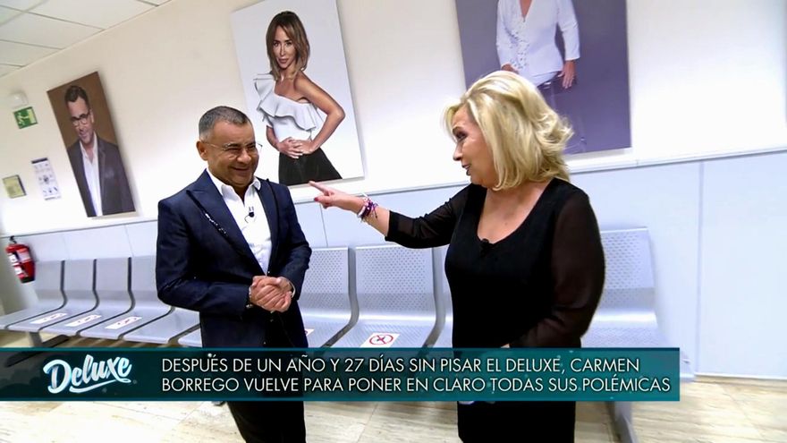 Jorge Javier recibió a Carmen Borrego en 'Viernes Deluxe' con pullitas y la despidió a 'meneos'