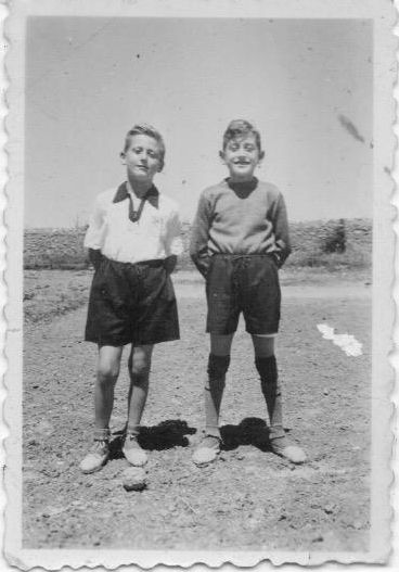 Emilio y Manuel, en una foto de 1944.