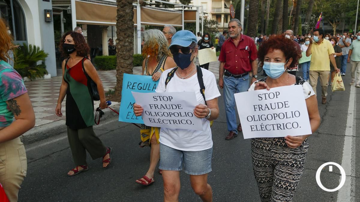 Manifestación contra el precio del suministro eléctrico