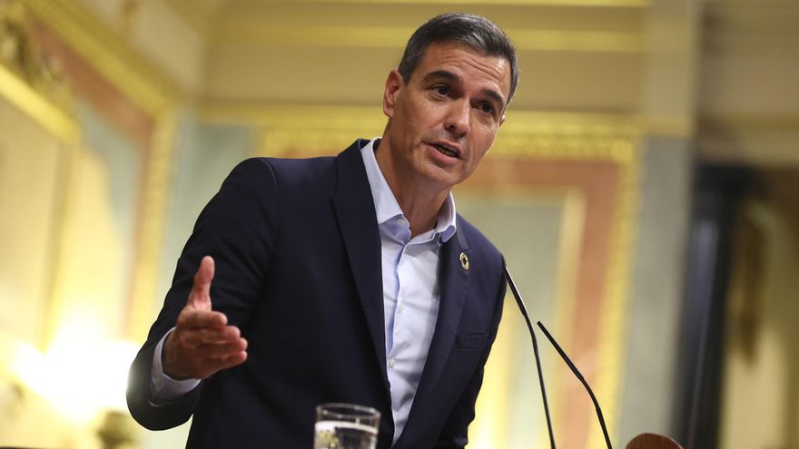 El presidente del Gobierno, Pedro Sánchez, interviene durante una sesión plenaria en el Congreso de los Diputados, a 13 de octubre de 2022.