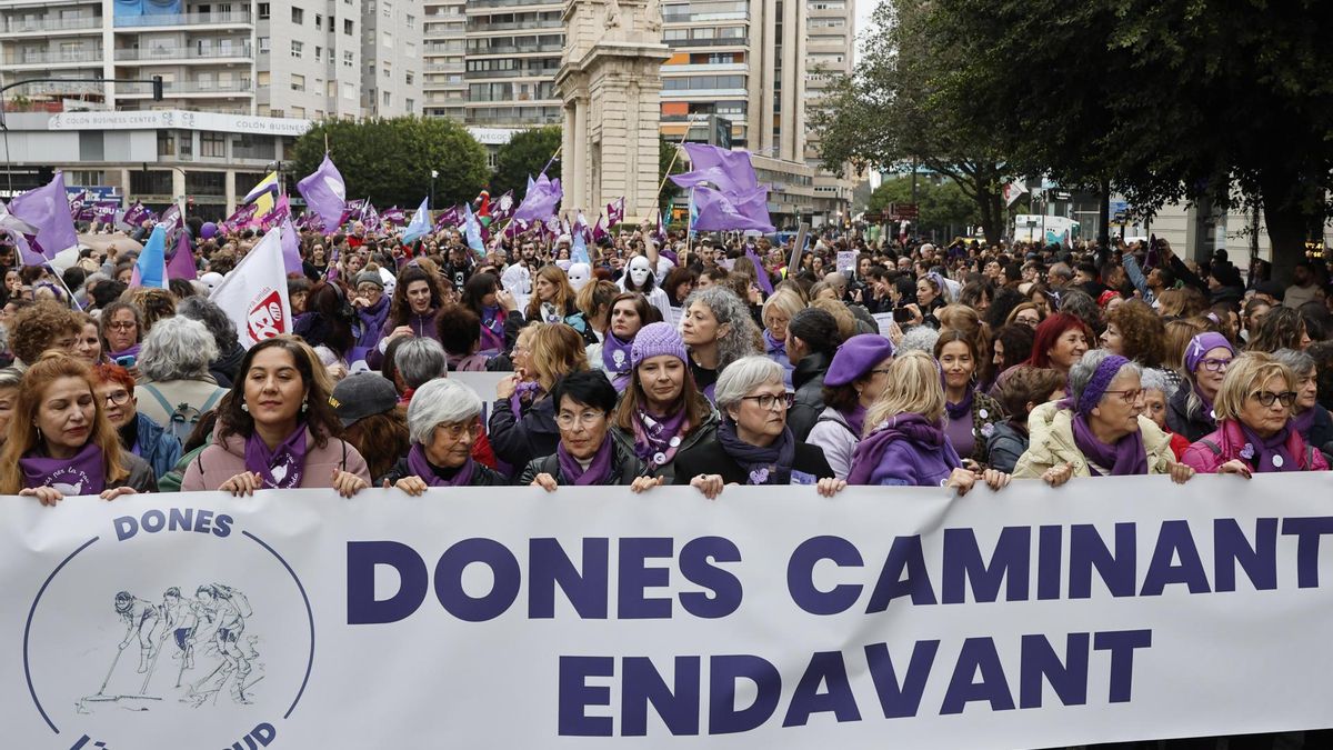 Manifestación de la Coordinadora Feminista de València por el 8M.