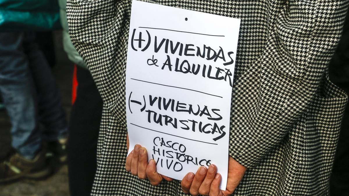 Free tour de vecinos por el centro contra el turismo masivo y por la vivienda