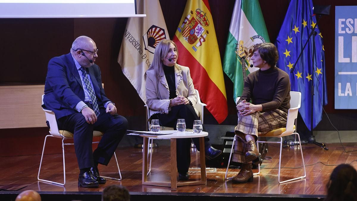 El rector de la Universidad de Córdoba, Manolo Torralbo junto a la subdelegada del Gobierno, Ana López
