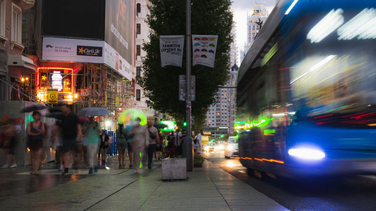Carril Bus-Vao de la A-2 entre Madrid y Alcalá de Henares: cómo funciona y cuándo se pondrá en marcha