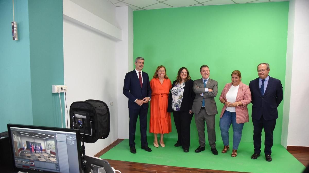Inauguración del centro de Tecnología Aplicada a la Educación (CTAE) de la empresa Smart Technologies