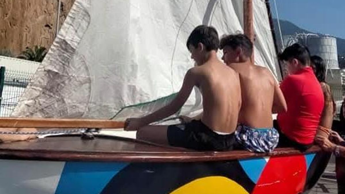 El Club de Vela Latina Benahoare celebra una jor-nada de puertas abiertas por su décimo aniversario