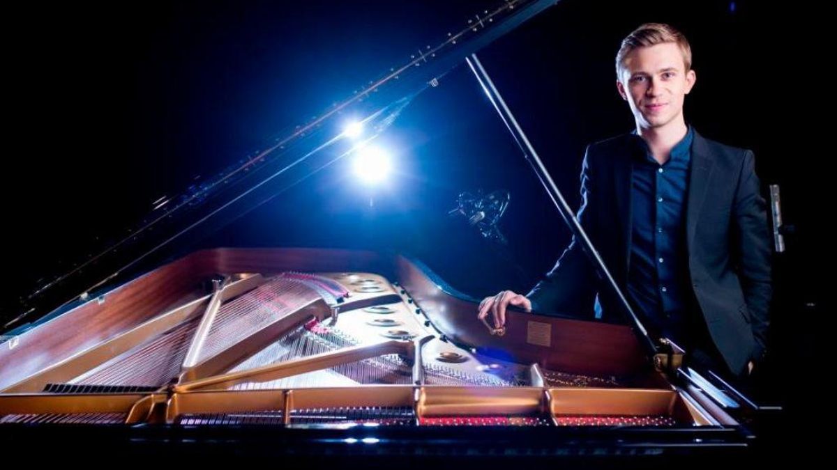 Dmytro Choni, ganador del XIX Concurso de Piano.