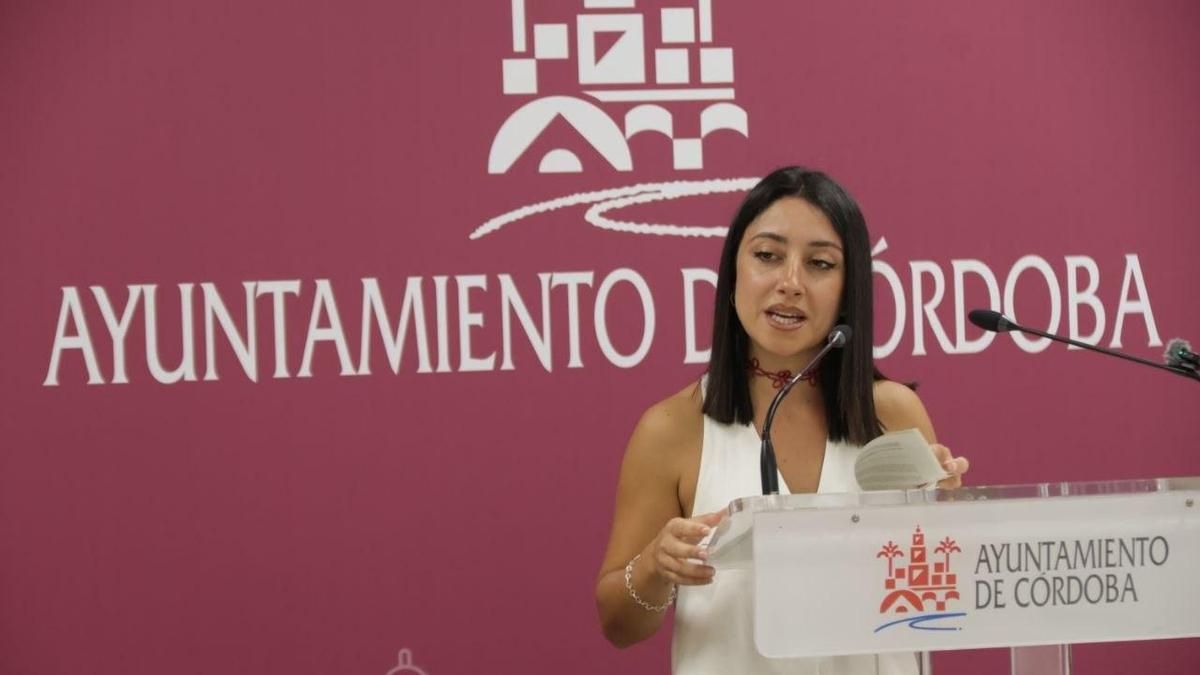 Cintia Bustos.