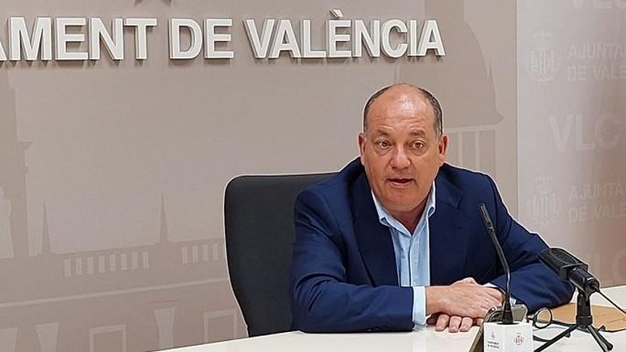 PP y Vox vetan que el concejal de contratación de València, cuestionado por sus vínculos, revele con qué firmas trabaja