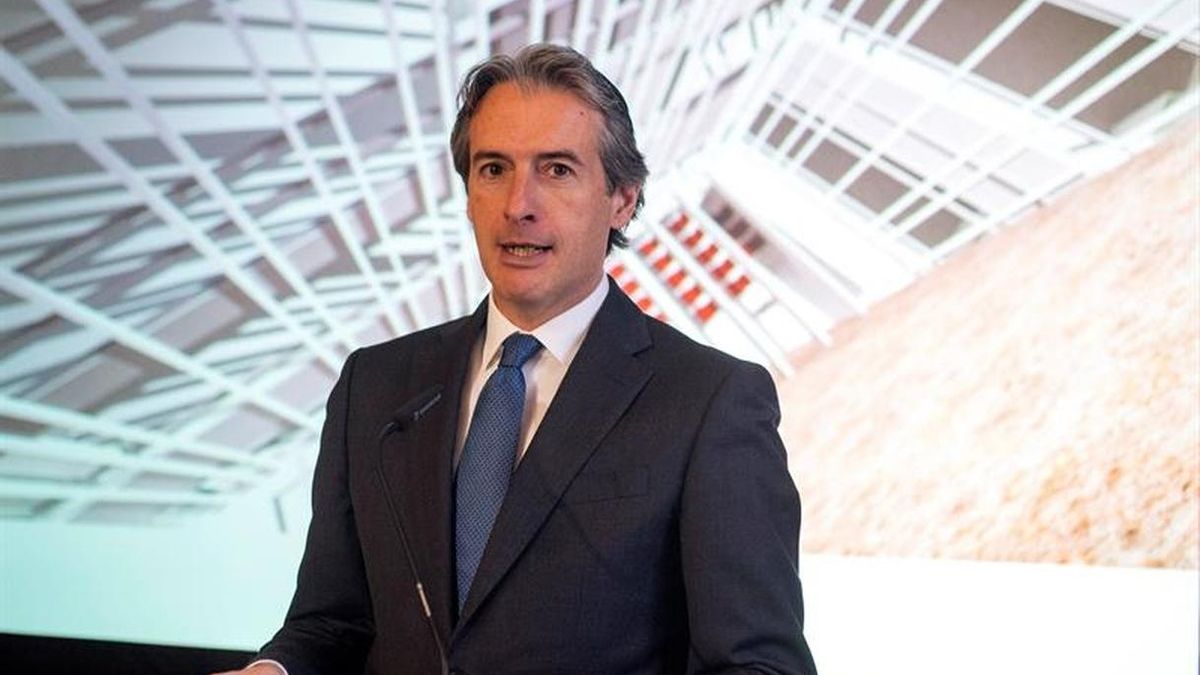 El ministro de Fomento, Íñigo de la Serna. |