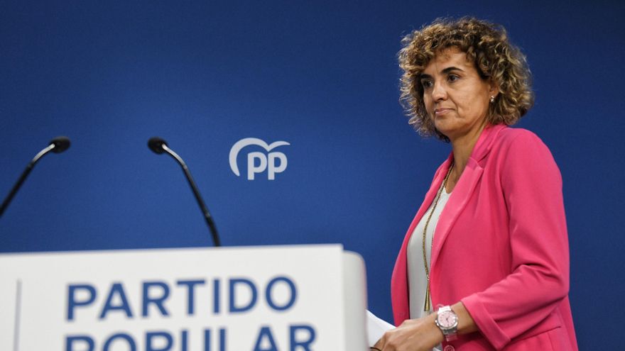 Archivo - La portavoz del PP en el Parlamento Europeo, Dolors Montserrat, ofrece una rueda de prensa, en la sede del PP, a 5 de agosto de 2024, en Madrid (España). Durante la comparecencia, la portavoz del Partido Popular en el Parlamento Europeo, ha pedi