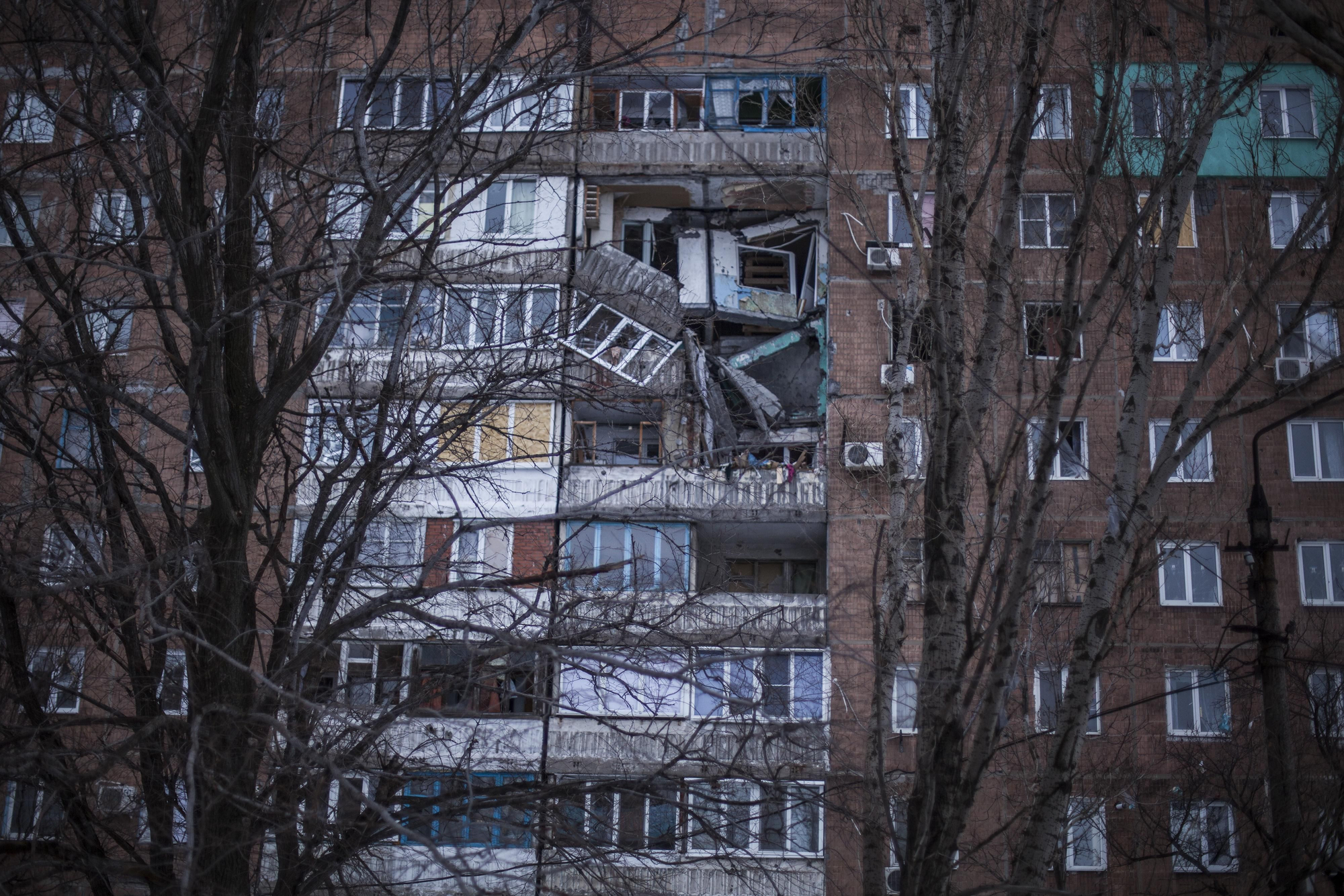Edificios residenciales dañados en Donetsk, Ucrania / FOTO: Manu Brabo / MSF