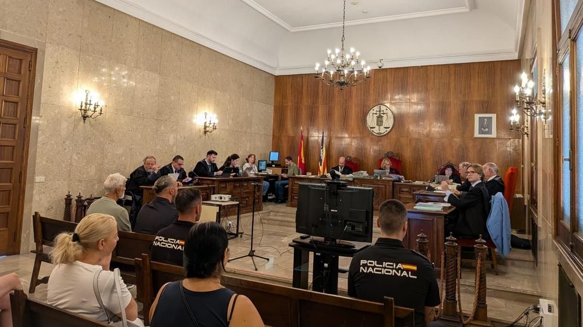 'El Charly' i 'La Tamara' seran jutjats per blanquejar 250.000 euros d'un bitllet de loteria comprat al seu guanyador