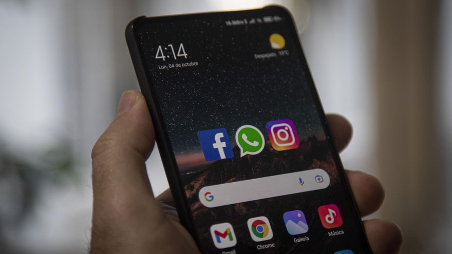 WhatsApp, Instagram y Facebook planean "miles" de despidos en todo el mundo