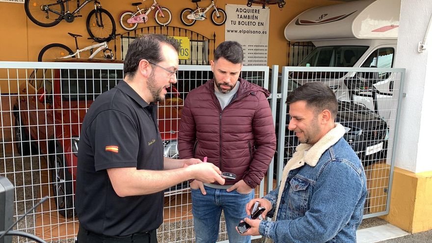 El paracaídas que ha hecho que un tinerfeño gane una cesta valorada en 750.000 euros