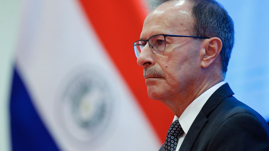 Colombia ayudará a Paraguay a fortalecer su inteligencia militar con expertos en polígrafos