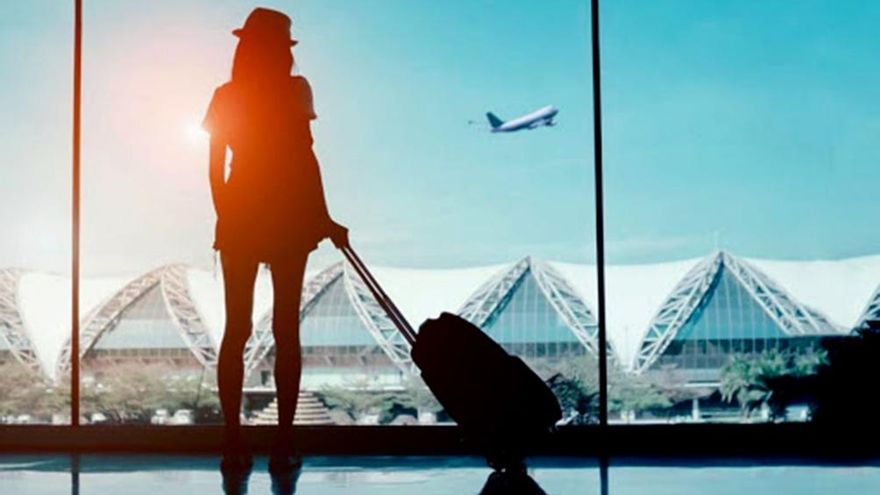 Italia y España esperan hasta un 50% más de turistas este verano que en 2020