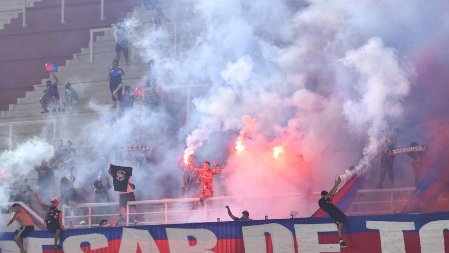 El Ministerio de Salud evalúa exigir el pase sanitario para ingresar a los estadios de fútbol