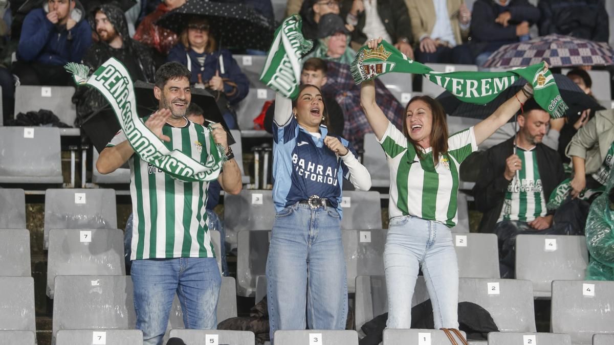 Grada Blanquiverde del Córdoba CF - RC Deportivo