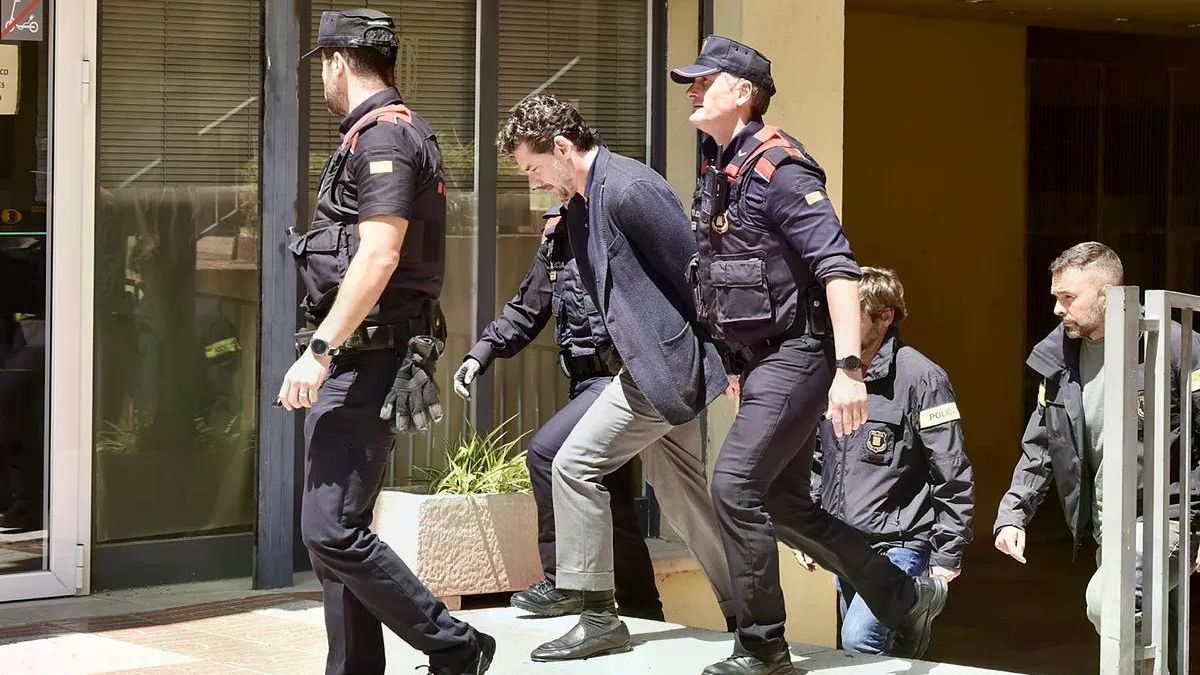 Un año y medio de investigaciones al hijo del fundador de Mango, acusado de su muerte