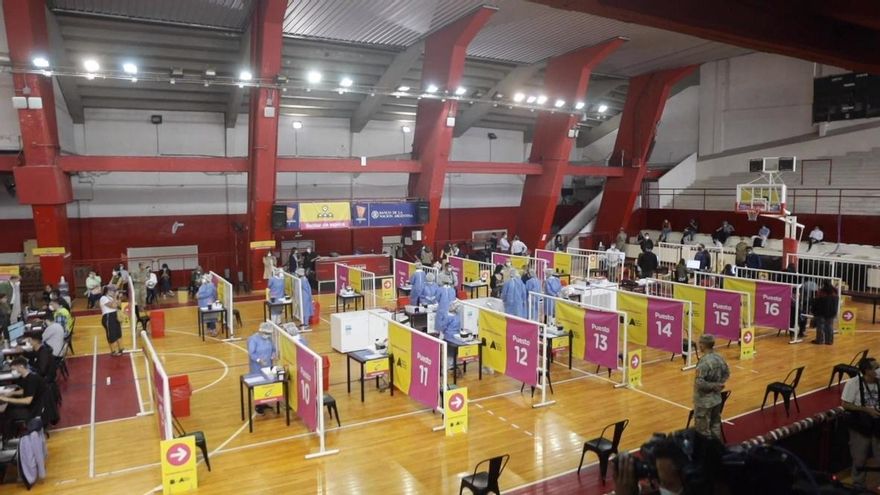 Ciudad abrió la inscripción para vacunar a mayores de 35 años sin factor de riesgo: cómo se hace el empadronamiento