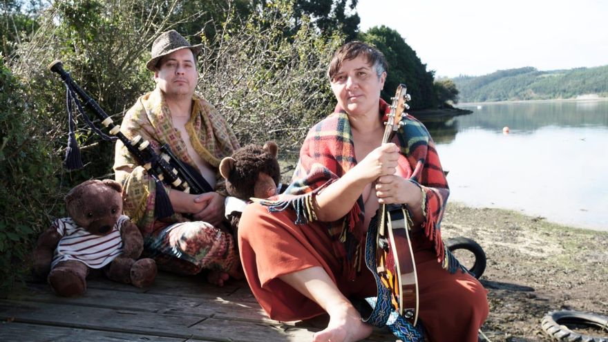 Ugia Pedreira estréase en solitario cun tratado de ecléctica folk: “Levo unha vida crúa, intensa e concentrada. Así é o disco”