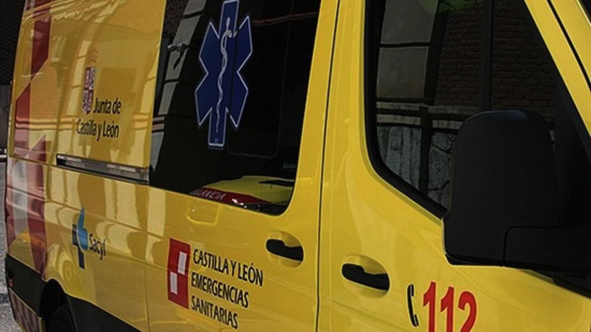 Ambulancia del Sacyl (Sanidad Castilla y León).