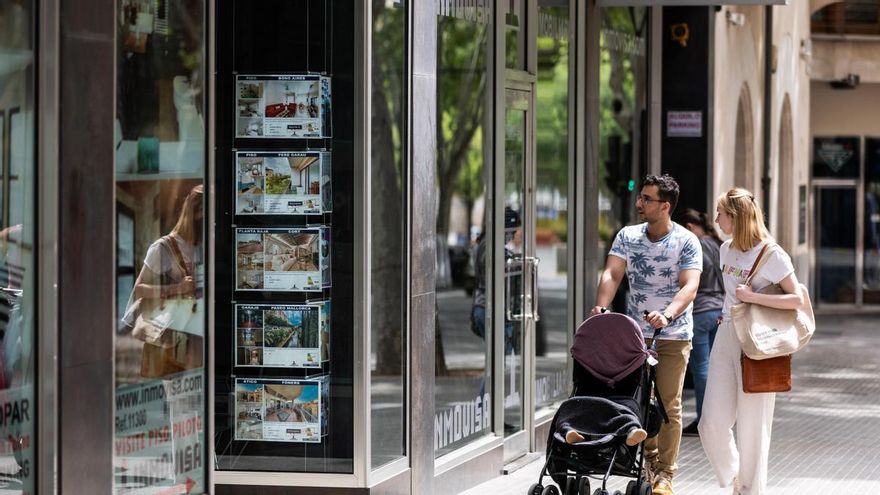 Baleares y Madrid exigen 15 años íntegros de sueldo para comprar una vivienda