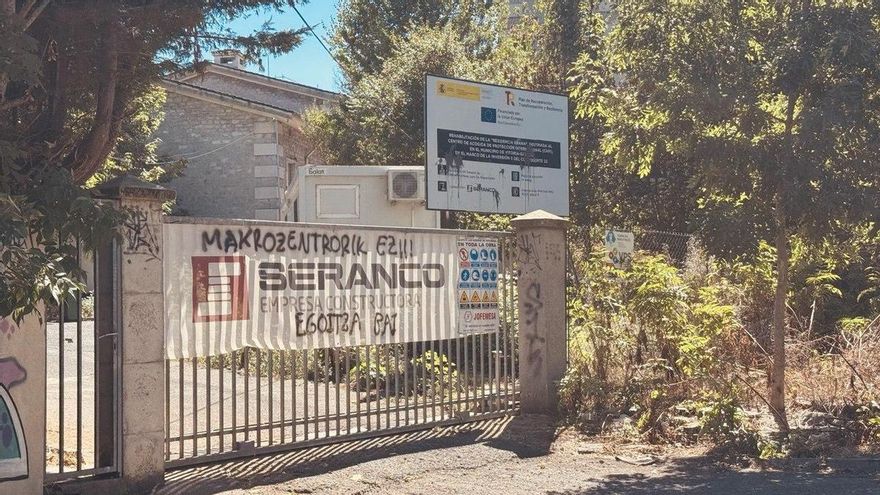 El PNV se desmarca de la alcaldesa de Vitoria y vota con el PP para "paralizar" el centro de refugiados del Estado en Vitoria