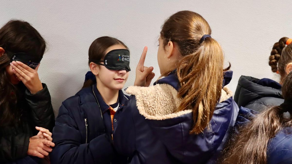 Toledo acogerá la 'carrera de la ilusión', una iniciativa solidaria para ponerse en la piel de las personas ciegas