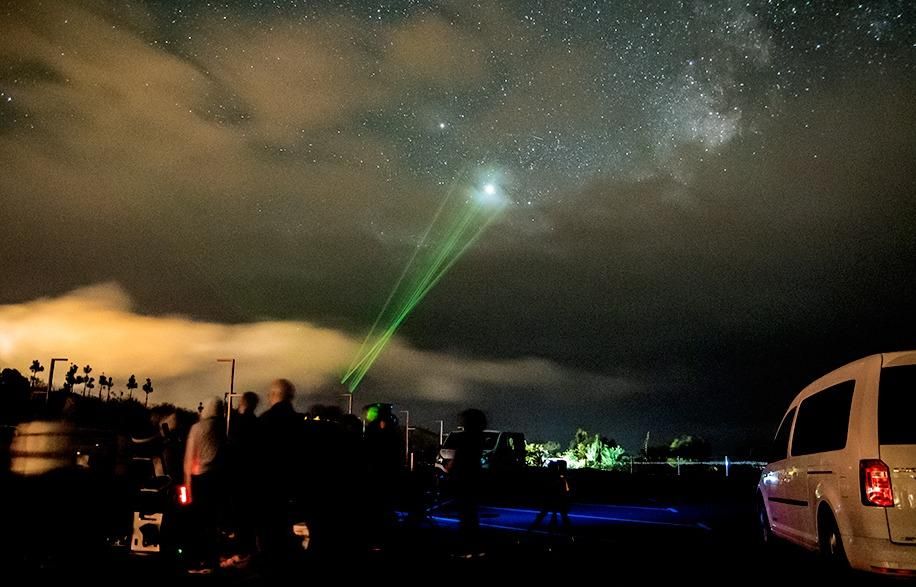 Observación del cielo estrellado.