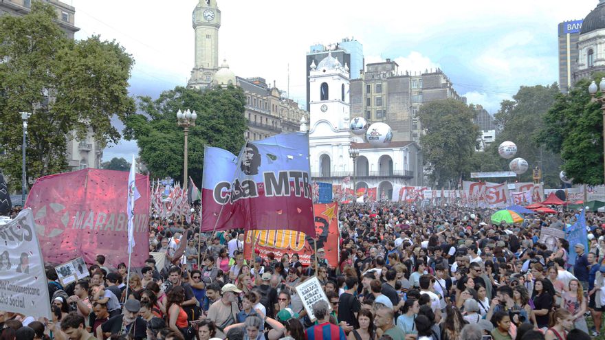 Una multitud marchó en reclamo de memoria y justicia: "Seguimos exigiendo que nos digan dónde están"
