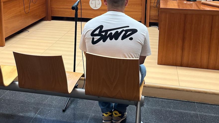 Un acusado de delito de odio acepta seis meses de prisión por llamar "gorila" y "mono" a un jugador de fútbol de 13 años