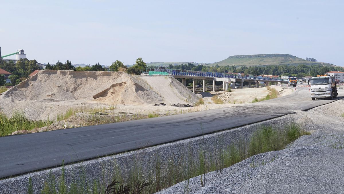 Obras del nudo de la A-67, en Torrelavega, Cantabria.