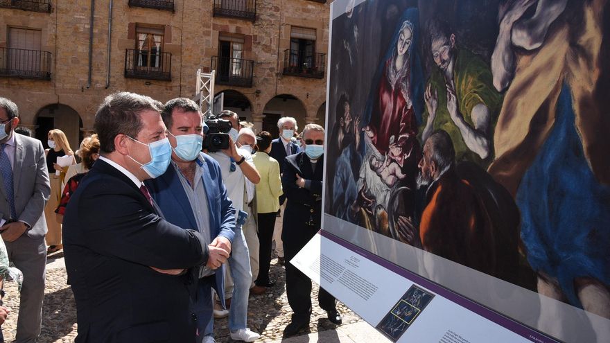 Emiliano García-Page durante la inauguración de la exposición