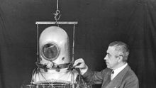 La escafrandra diseñada por el granadino Emilio Herrera, prototipo de los trajes espaciales.