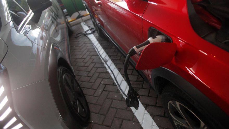 La demanda de vehículos híbridos y eléctricos ronda ya el 7% en Castilla-La Mancha